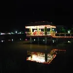 The Amrapalli Resort