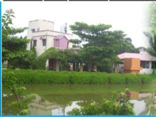 Resort The Amrapalli 3*